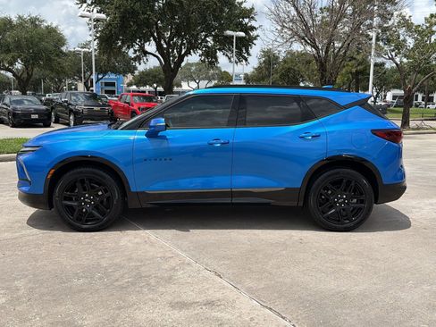 Used 2024 Chevrolet Blazer RS w/ Driver Confidence II Package FWD image 2