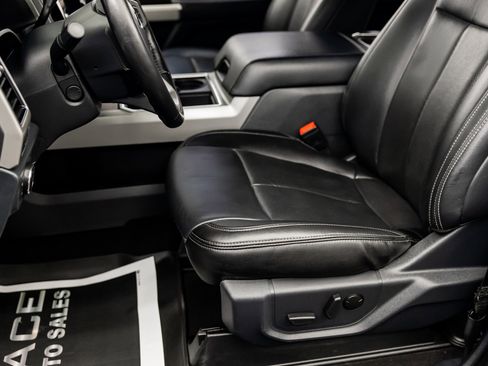 Used 2022 Ford F250 Lariat w/ Tremor Off-Road Package image 32