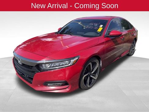 Used 2019 Honda Accord Sport image 2