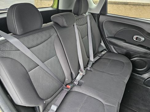 Used 2015 Kia Soul FWD image 25