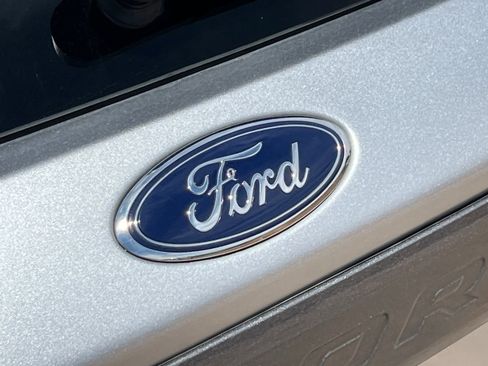 Used 2022 Ford Explorer XLT w/ Equipment Group 202A RWD image 27
