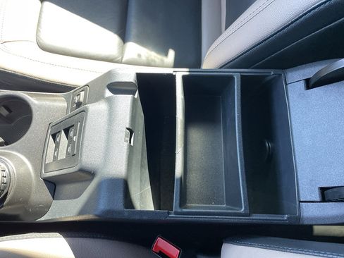 Used 2023 Ford Bronco Wildtrak image 49