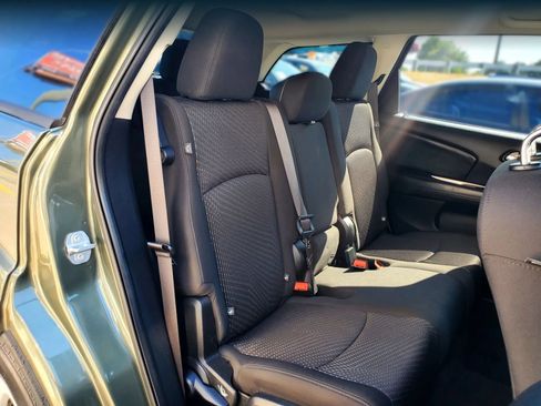 Used 2019 Dodge Journey SE w/ Premium Group FWD image 20