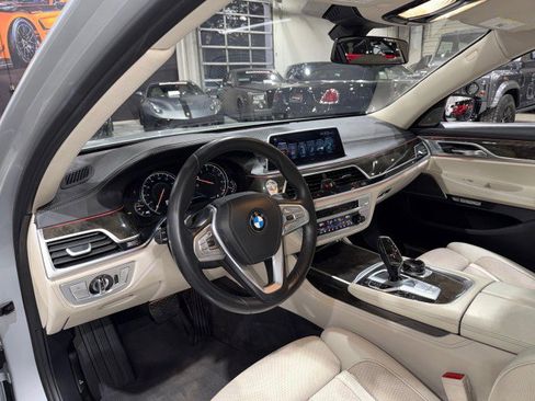 Used 2016 BMW 750i xDrive image 49