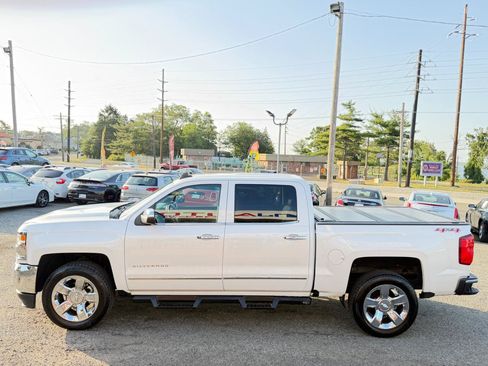 Used 2017 Chevrolet Silverado 1500 LTZ w/ Sport Package AWD/4WD image 7