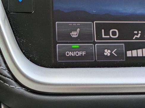 Used 2024 Subaru Outback Premium AWD/4WD image 23