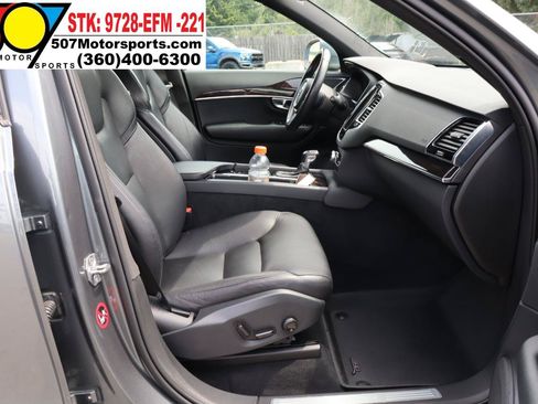 Used 2017 Volvo XC90 T5 Momentum w/ Vision Package AWD/4WD image 24