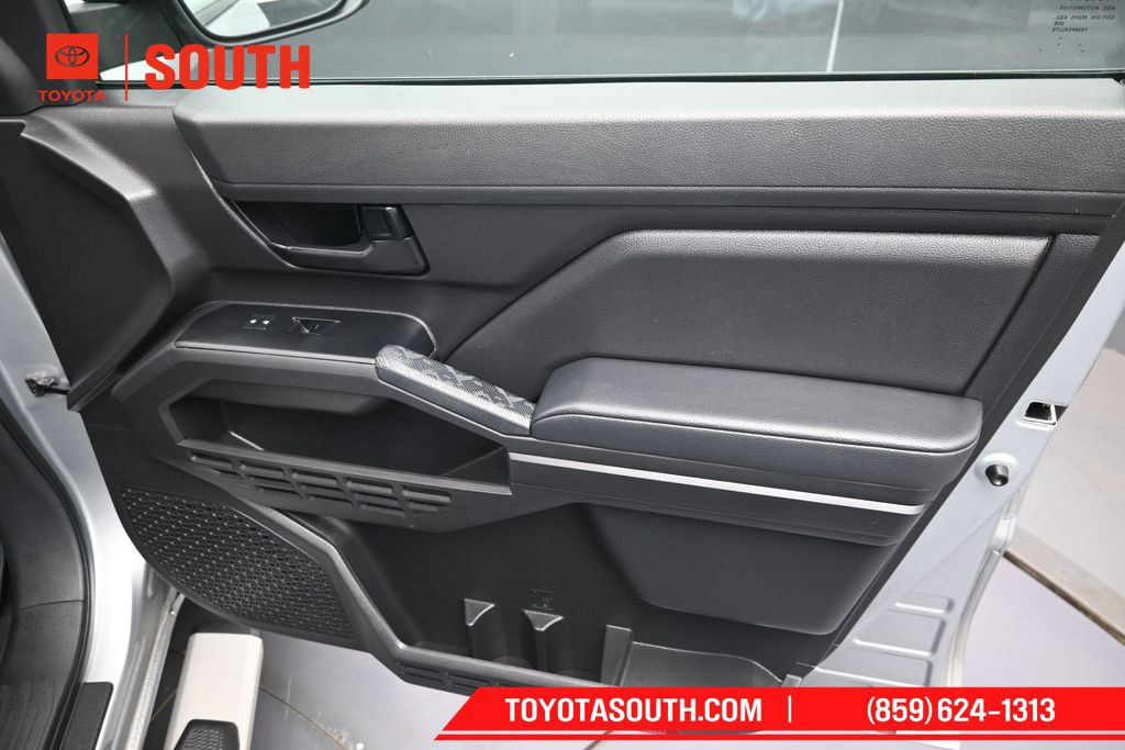 Used 2024 Toyota Tacoma SR w/ SR Upgrade Package AWD/4WD image 29