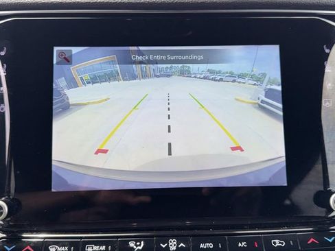Used 2024 Jeep Wagoneer Series II w/ Flexible Seating Group RWD image 30