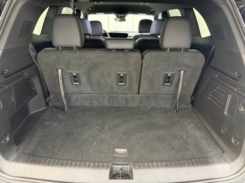 Used 2025 Buick Enclave Preferred image 25