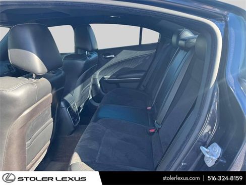 Used 2016 Dodge Charger R/T Scat Pack w/ Technology Group image 15