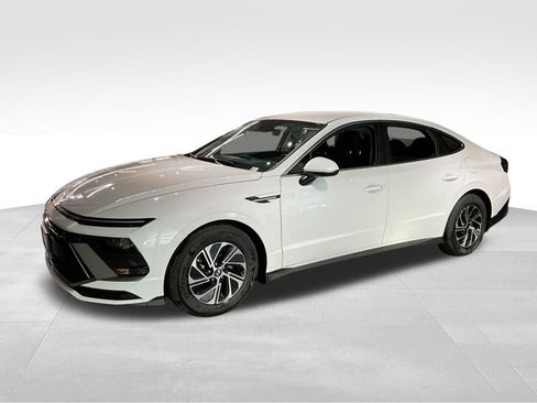 New 2026 Hyundai Sonata Blue FWD image 7