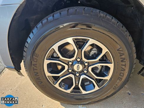 Used 2024 Ford Expedition Max XLT RWD image 8