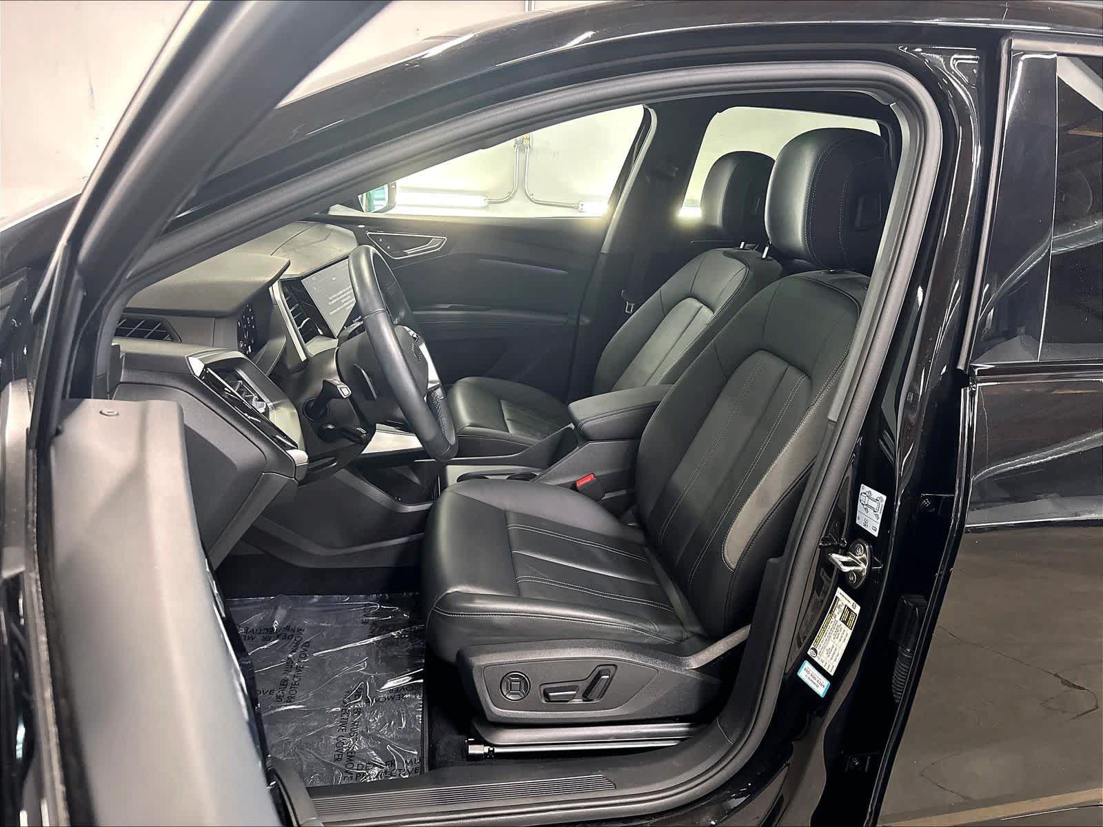Used 2024 Audi Q4 e-tron Prestige w/ Black Optic Package AWD/4WD image 27