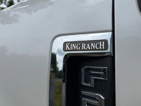 Used 2017 Ford F250 King Ranch w/ King Ranch Ultimate Package AWD/4WD image 15