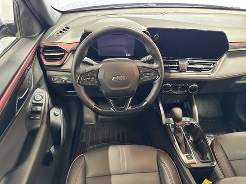 Certified 2025 Chevrolet TrailBlazer RS w/ Convenience Package AWD/4WD image 14