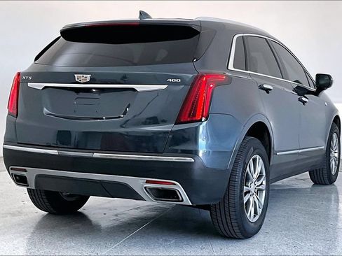 Used 2021 Cadillac XT5 Premium Luxury AWD/4WD image 2