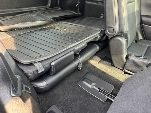 Used 2017 Toyota Highlander Limited AWD/4WD image 26