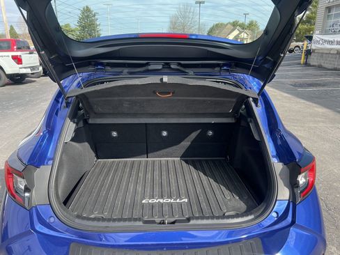 Used 2023 Toyota Corolla SE w/ SE Premium Package image 21