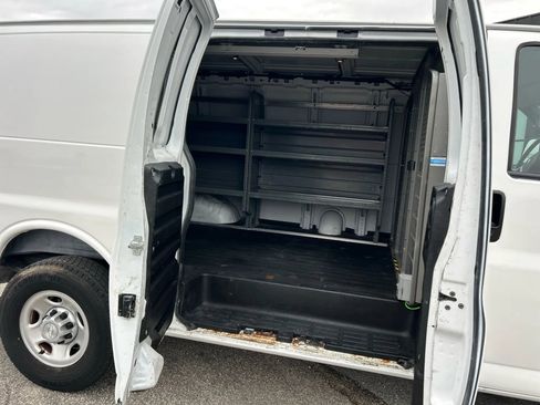 Used 2019 Chevrolet Express 2500 Van 3D w/ Communications Package image 22