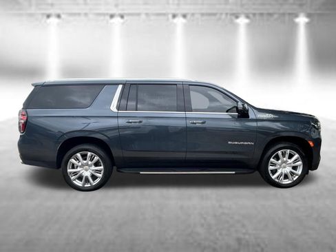 Used 2021 Chevrolet Suburban High Country RWD image 6