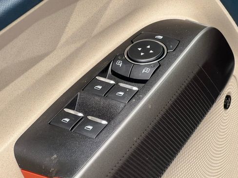 New 2026 Ford Maverick Lariat AWD/4WD image 16