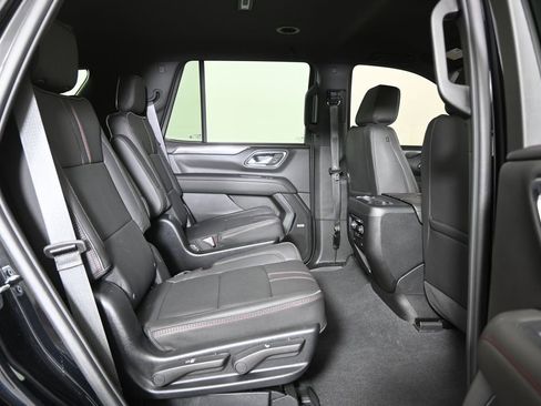 Used 2024 Chevrolet Tahoe RST w/ Luxury Package AWD/4WD image 16