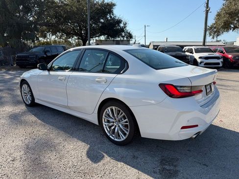 Used 2023 BMW 330i Sedan w/ Premium Package image 4