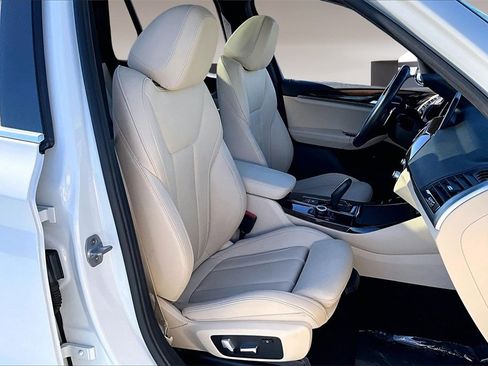 Used 2019 BMW X3 sDrive30i w/ Driving Assistance Package image 27