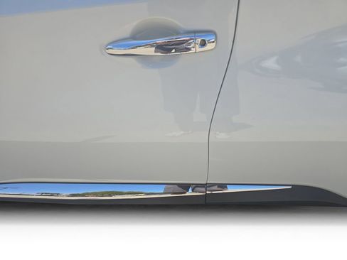 Used 2018 Nissan Murano Platinum image 18