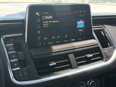 Used 2024 GMC Yukon AT4 w/ Technology Package image 23