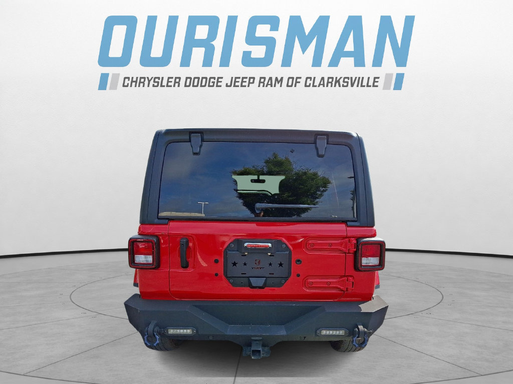 Used 2023 Jeep Wrangler Unlimited Sahara AWD/4WD image 5