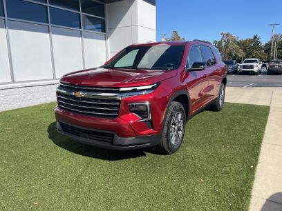 New 2026 Chevrolet Traverse LT w/ LPO, Floor Liner Package