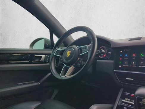 Used 2022 Porsche Cayenne Platinum Edition AWD/4WD image 30