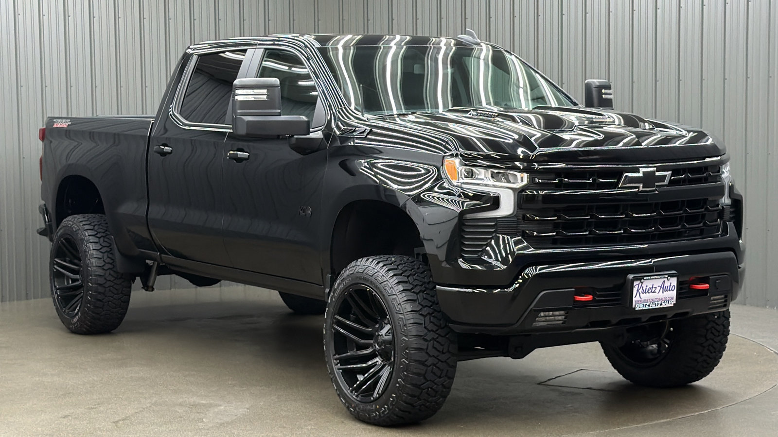 Used 2025 Chevrolet Silverado 1500 LT Trail Boss w/ Convenience Package II AWD/4WD image 7