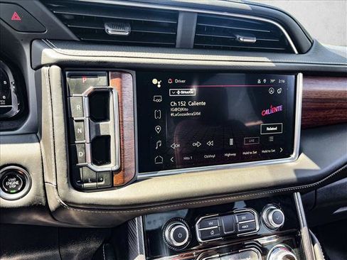 Used 2024 GMC Yukon XL Denali Ultimate AWD/4WD image 16