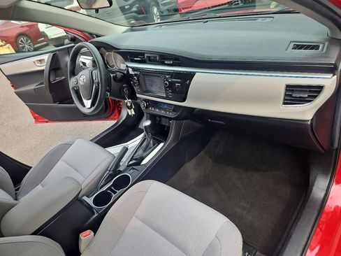Used 2016 Toyota Corolla LE FWD image 18