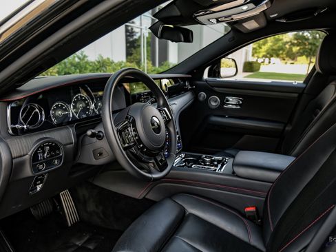 Used 2022 Rolls-Royce Ghost image 31