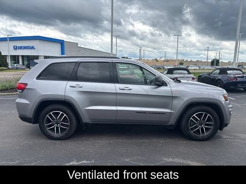 Used 2020 Jeep Grand Cherokee Trailhawk AWD/4WD image 6