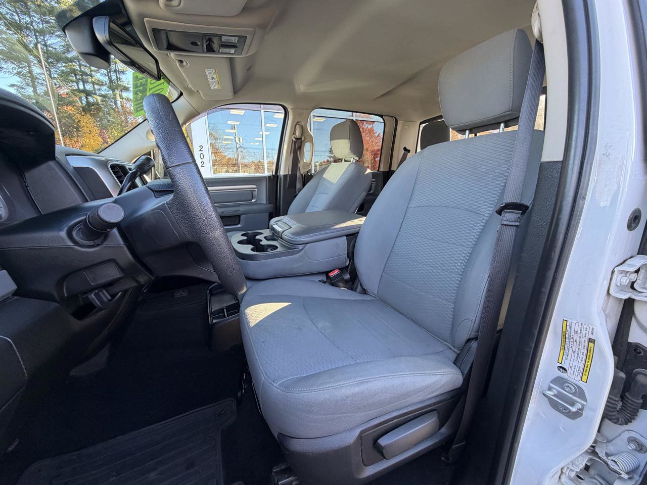 Used 2018 RAM 3500 SLT AWD/4WD image 30