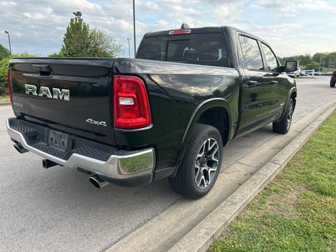 Used 2025 RAM 1500 Laramie AWD/4WD image 3