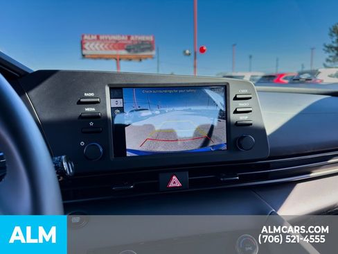 Used 2025 Hyundai Elantra Sport image 21