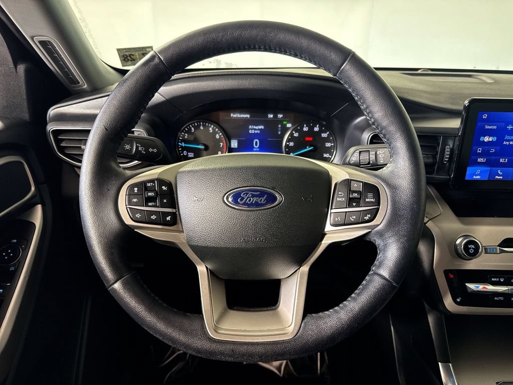 Used 2023 Ford Explorer XLT w/ Equipment Group 202A AWD/4WD image 16