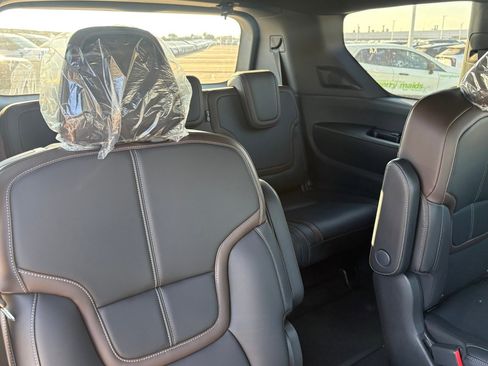 New 2026 Nissan Armada SL w/ Captain's Chari Seat Package image 23