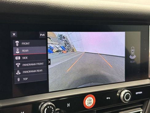 Certified 2026 Porsche Macan AWD/4WD image 29