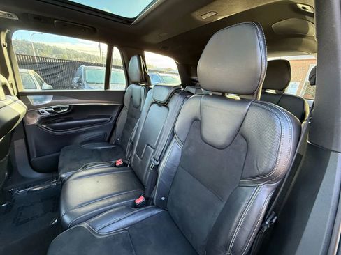 Used 2017 Volvo XC90 T6 R-Design w/ Vision Package image 28