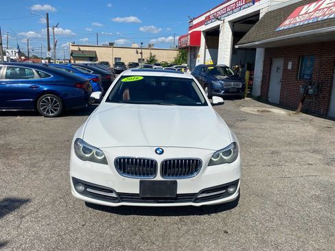 Used 2016 BMW 528i xDrive Sedan w/ Premium Package image 3