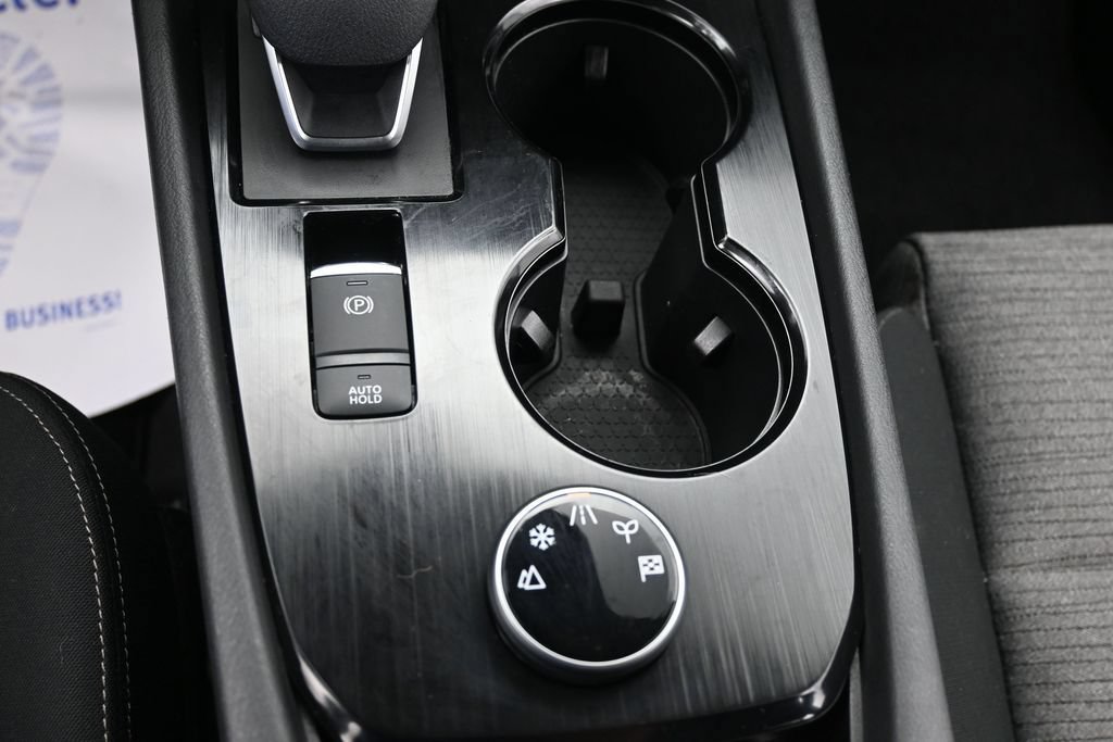 Used 2023 Nissan Rogue SV AWD/4WD image 13