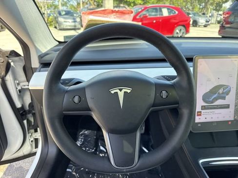 Used 2021 Tesla Model 3 Long Range AWD/4WD image 14