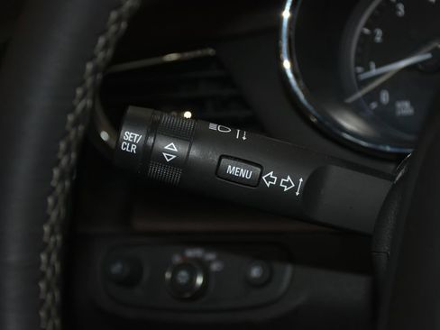 Used 2019 Buick Encore Sport Touring AWD/4WD image 10